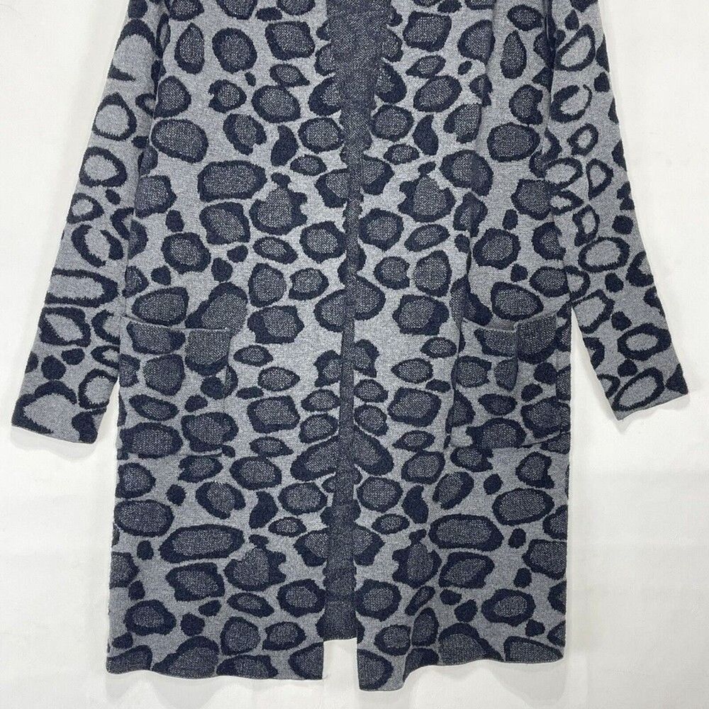 Women’s Cardigan Open Front Size M Gray Leopard Print Knit Pocked Sweet Romeo - Picture 11 of 16